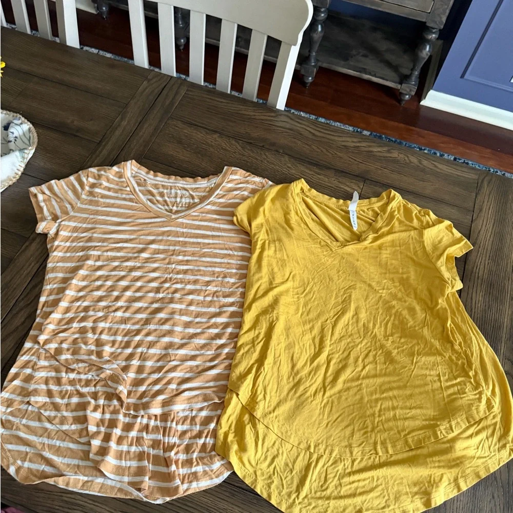 Latched mama nursing shirts and sweatshirt set, all new with tags or like new - Picture 2 of 3
